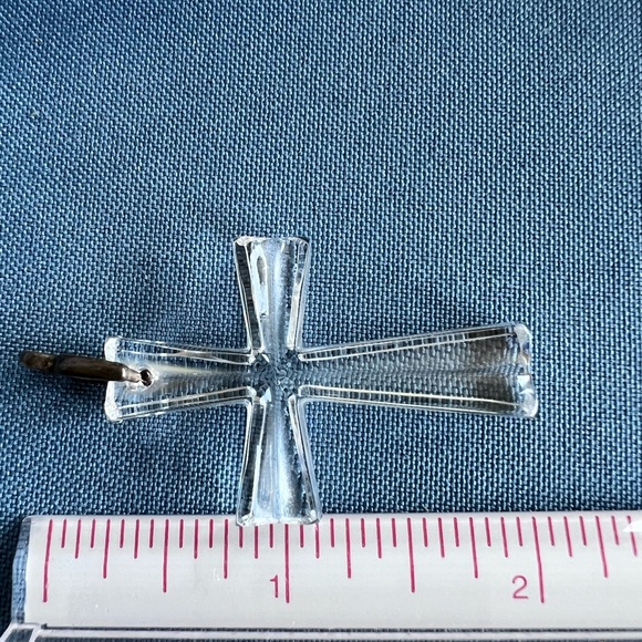 Waterford crystal cross pendant from 1995 in original case with brochure & bag - Picture 10 of 14